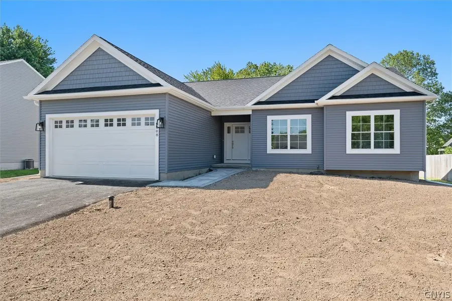 6208 Leslieanne Path, Cicero, NY 13039 - #2