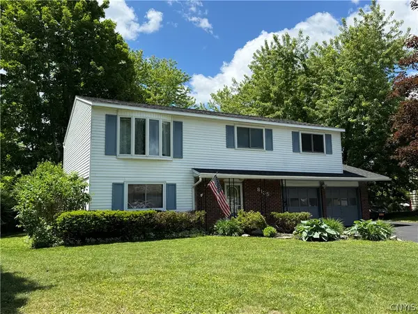 8135 Crimson Circle, Clay, NY 13041