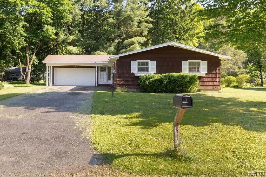112 Margo Lane, Fayetteville, NY 13066 - #1