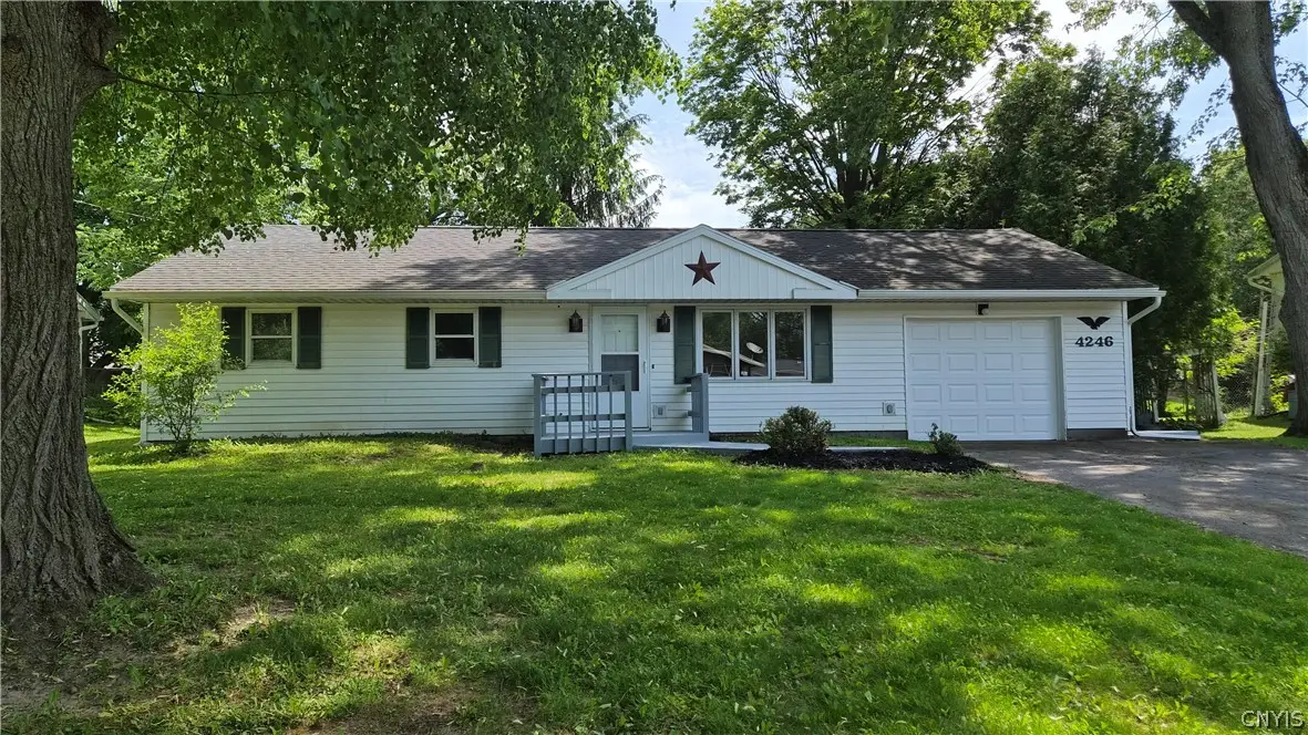 4246 Aurora, Liverpool, NY 13090 - #1