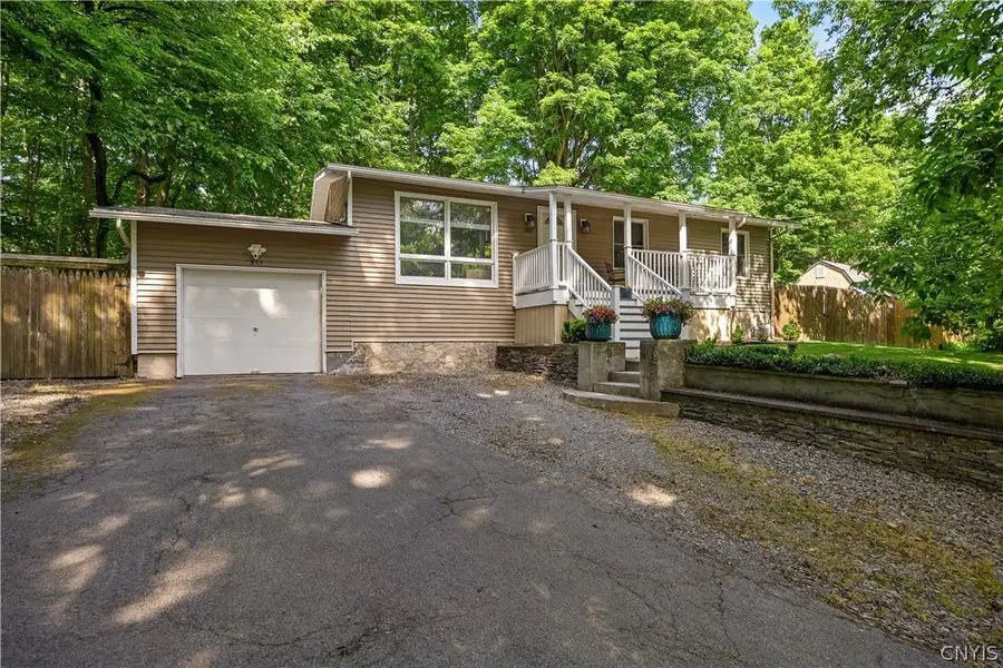 5353 Onondaga Road, Camillus, NY 13031 - #2
