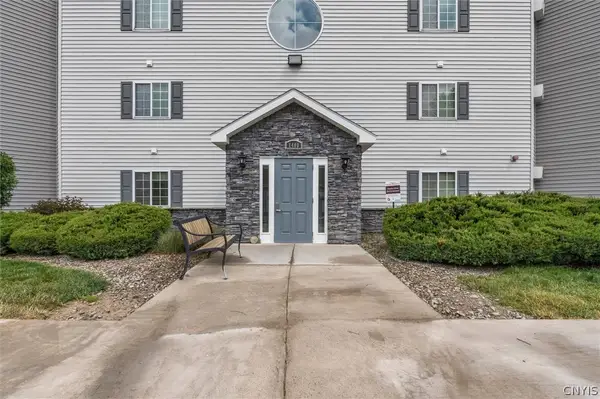 1402 Landrush, Baldwinsville, NY 13027