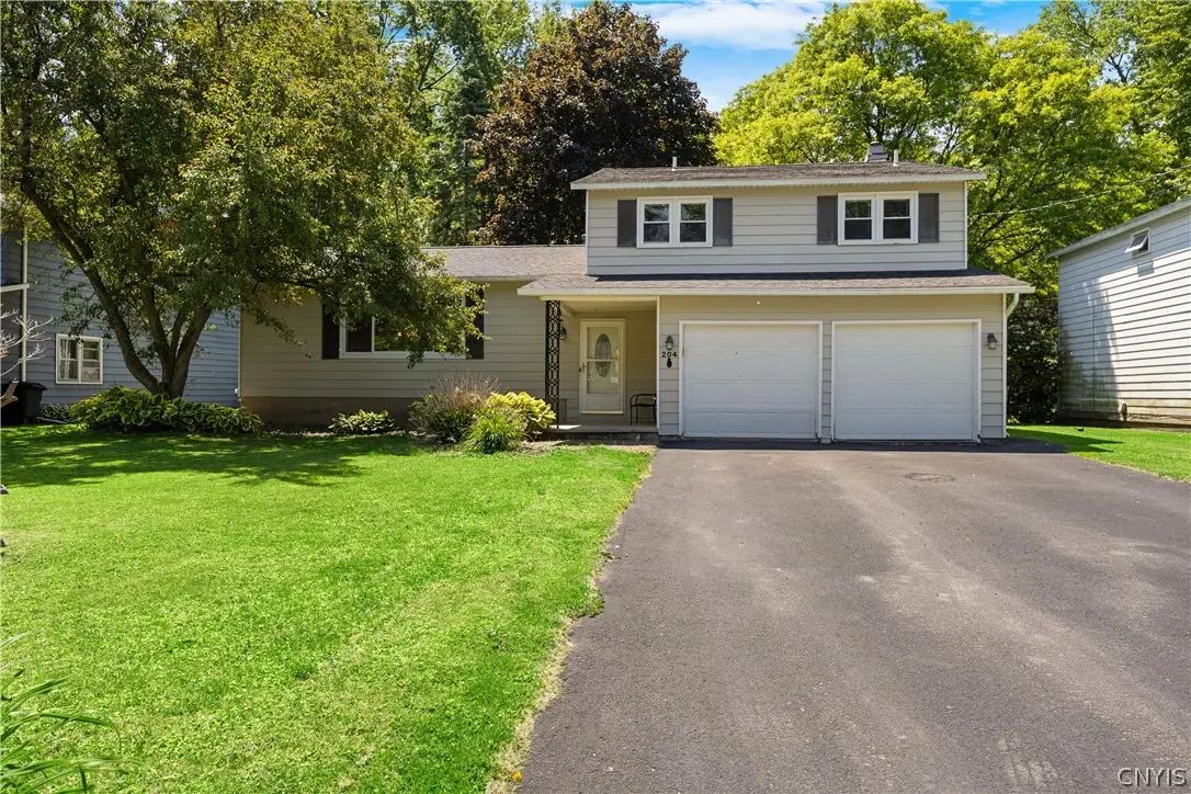 204 Donlin Drive, Liverpool, NY 13088 - #1