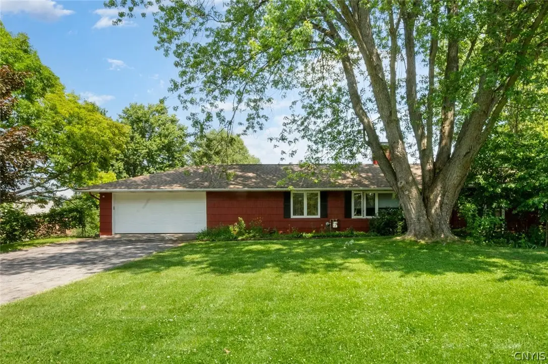 7330 Obrien Rd, Baldwinsville, NY 13027 - #1