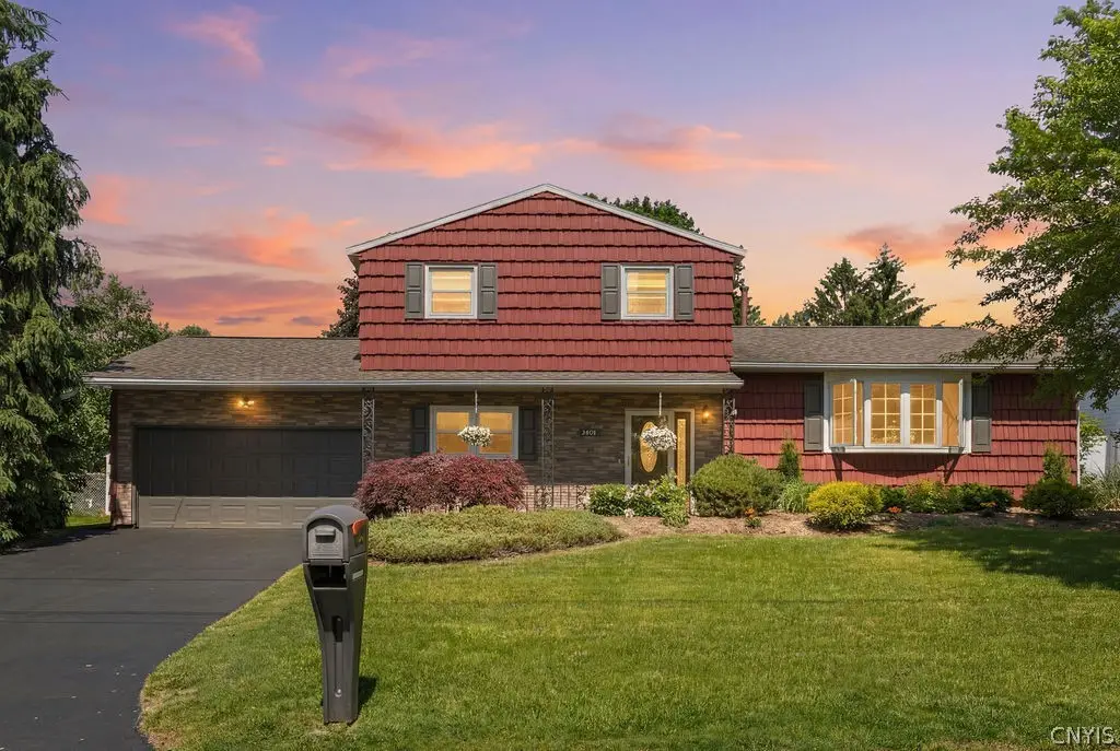 7454 Thunderbird Road, Liverpool, NY 13088 - #1