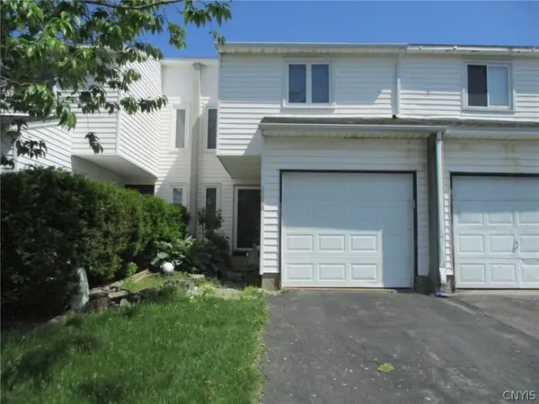 8286 Trevi Lane, Clay, NY 13041