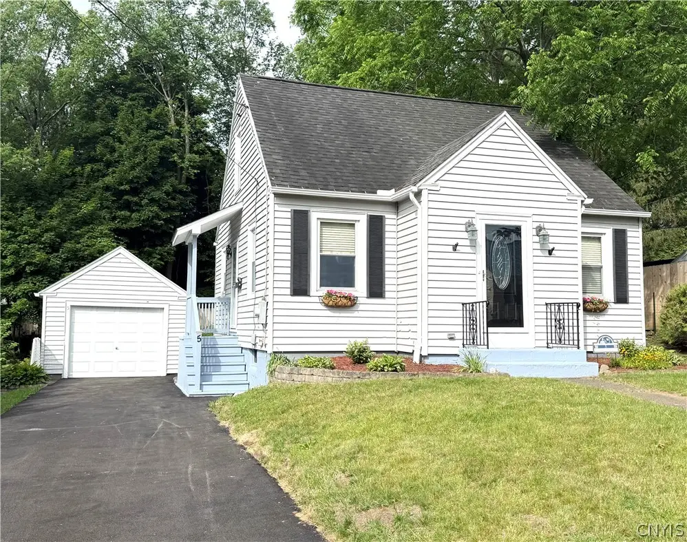 5 White Street, Whitesboro, NY 13492 - #1