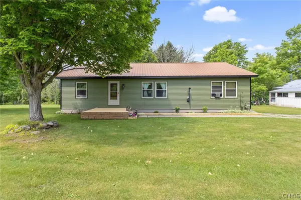 955 Middle Road, Oswego, NY 13126