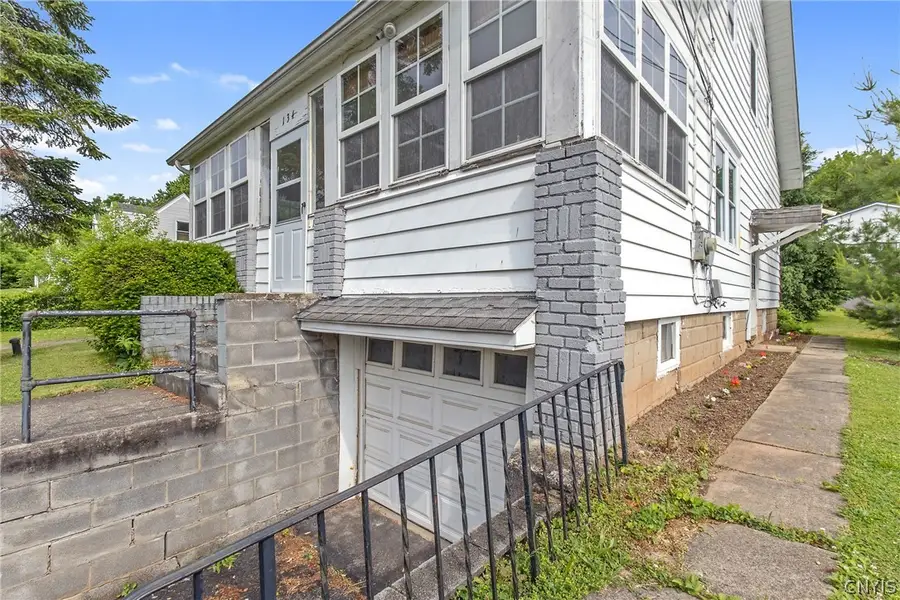 134 Armstrong Rd Road, Syracuse, NY 13209 - #3