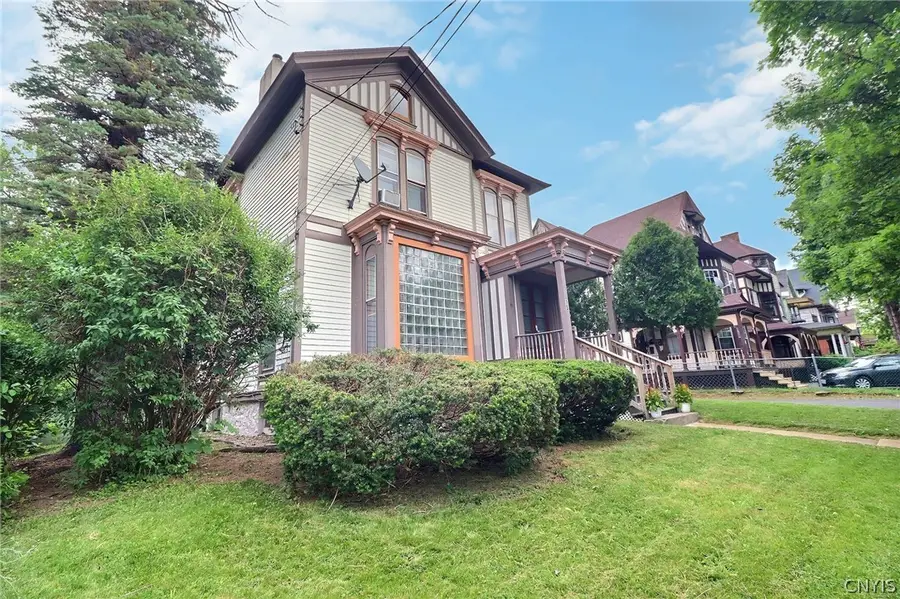 19 Jewett Place, Utica, NY 13501 - #3