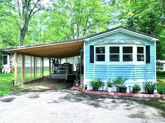 254 Blossom Lane, Utica, NY 13502 - #1