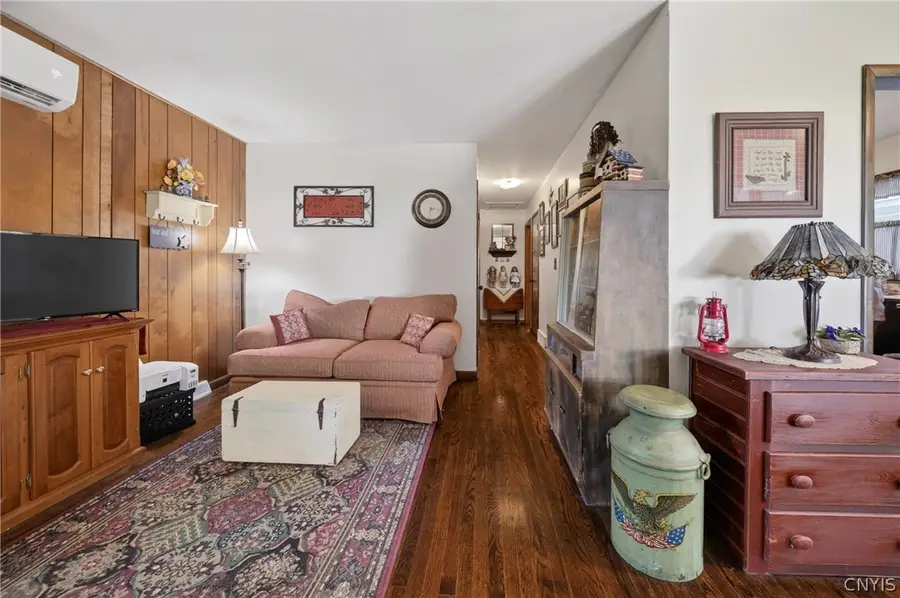 248 Esther Street, Minoa, NY 13116 - #3