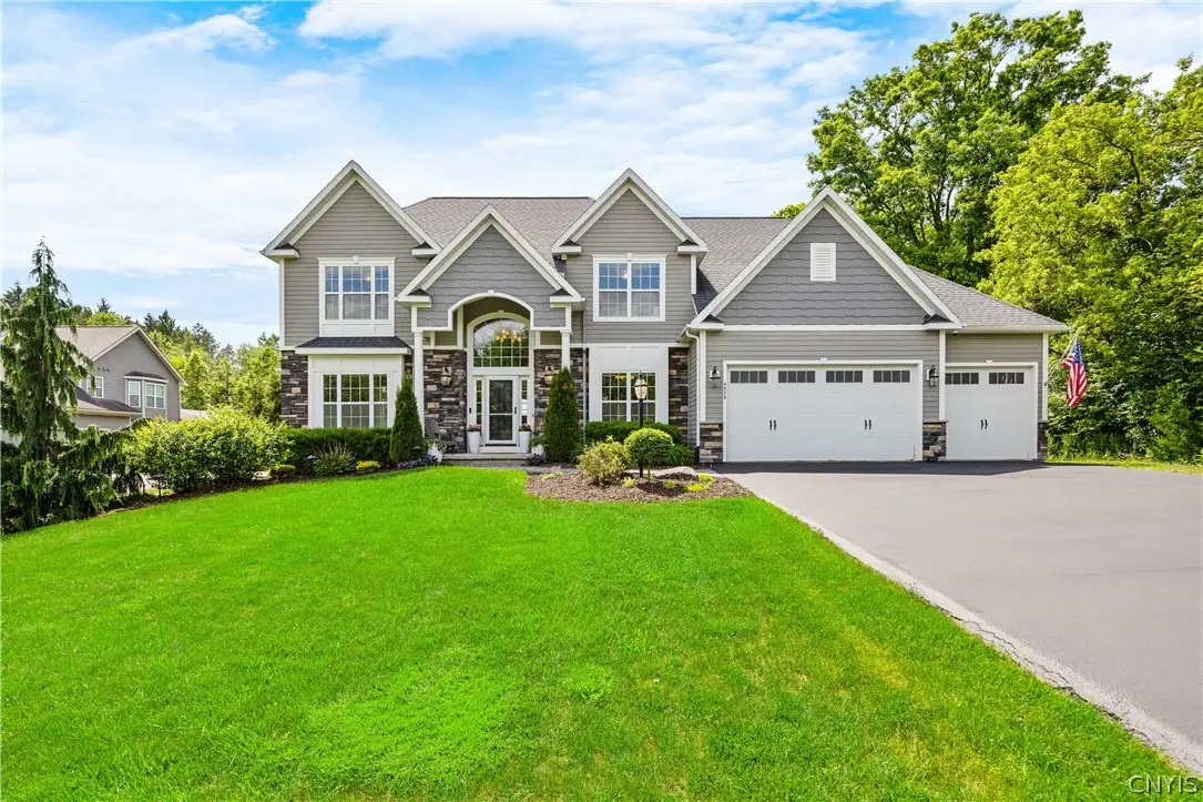 4373 Chickadee Circle, Syracuse, NY 13215 - #1