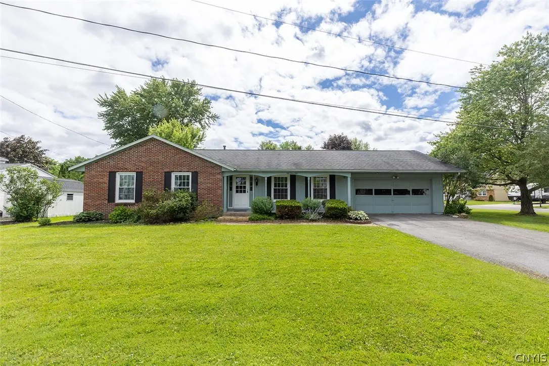5350 Vineyard Drive, Clay, NY 13041 - #1