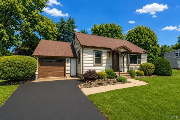 205 Kies Drive, Liverpool, NY 13090