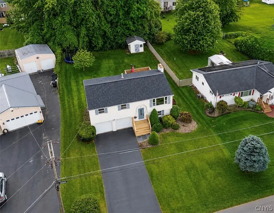 7670 Clover Road, Syracuse, NY 13212 - #2