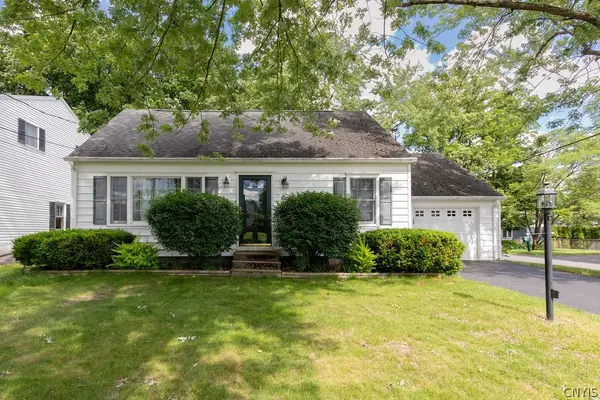 329 Sunset Drive, East Syracuse, NY 13057