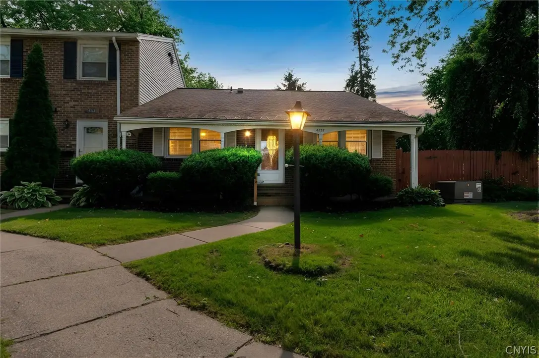 4327 Belmont Drive, Liverpool, NY 13090 - #1