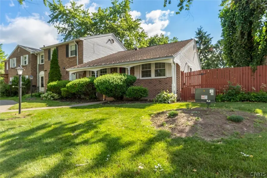 4327 Belmont Drive, Liverpool, NY 13090 - #3