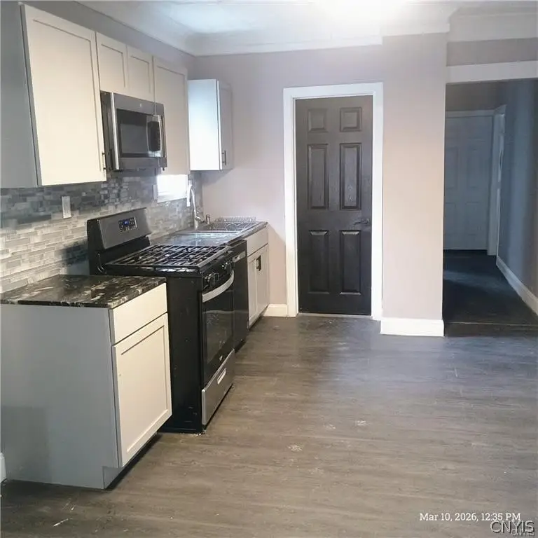 113 Olive Street, Syracuse, NY 13204 - #3