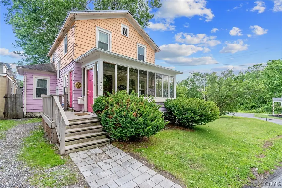 102 W Elm Street, Fayetteville, NY 13066 - #2