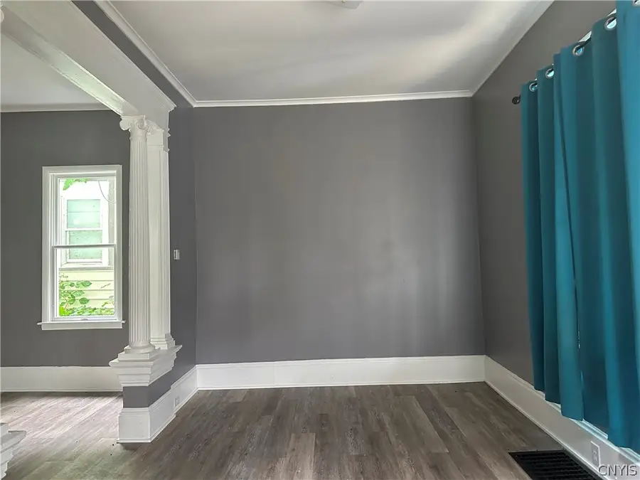 137 W Schuyler Street, Oswego, NY 13126 - #3