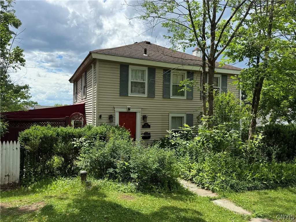 211 Center Street, Fayetteville, NY 13066 - #1