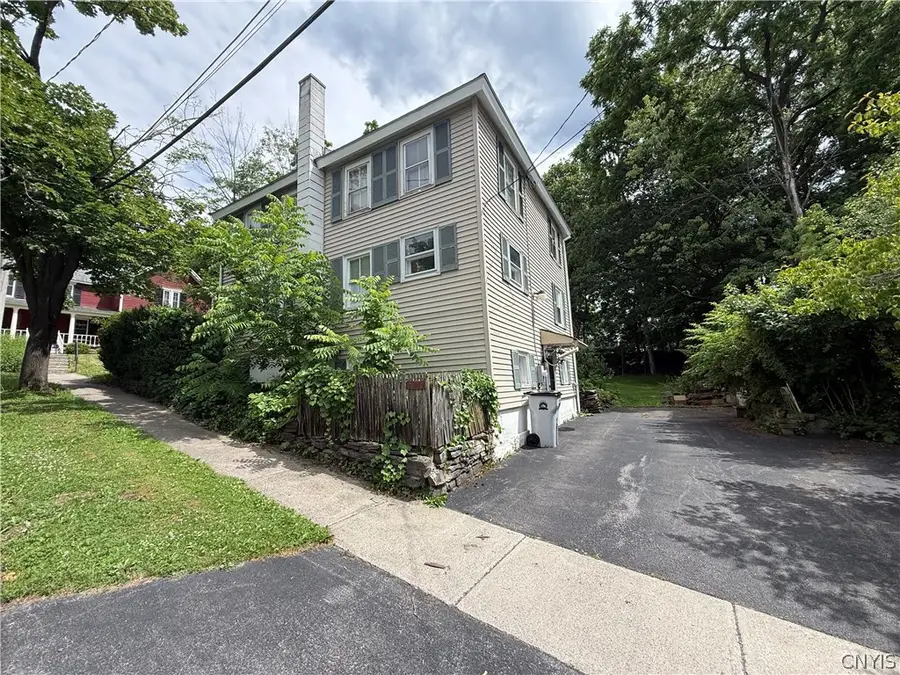 211 Center Street, Fayetteville, NY 13066 - #3