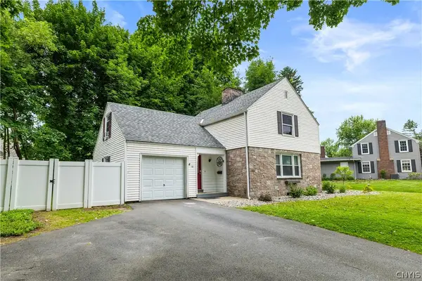 10 Bedford Drive, Whitesboro, NY 13492