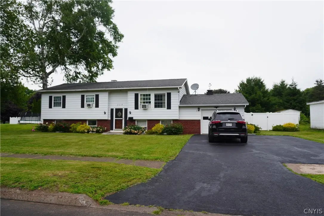309 Walnut Street, Oswego, NY 13126 - #1