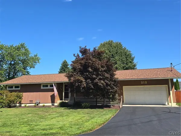 212 Cleveland Avenue, Liverpool, NY 13088