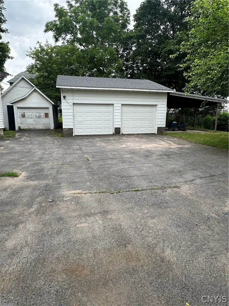 8 Delevan Street, Auburn, NY 13021 - #3