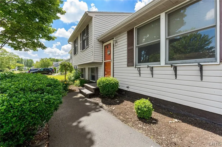 8185 Capricorn Drive, Liverpool, NY 13090 - #3