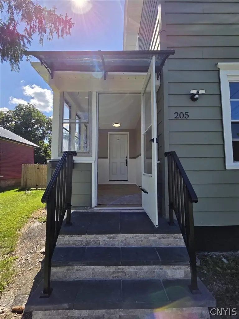205 Hartwell Avenue, East Syracuse, NY 13057 - #3
