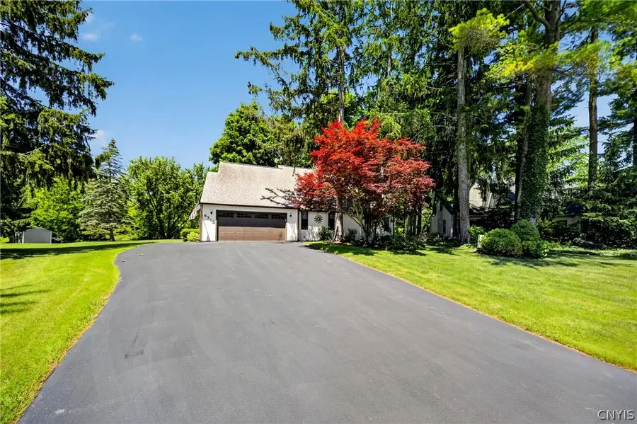 6310 Yulewood Circle, Cicero, NY 13039 - #2