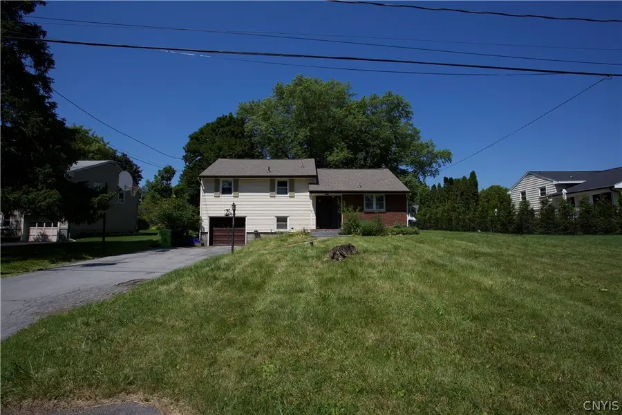 111 Pembrook Drive, Fayetteville, NY 13066 - #2