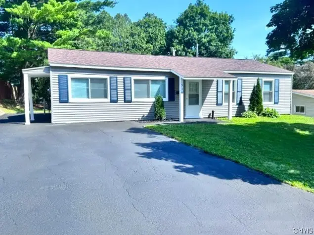 510 Deerwood Road, Utica, NY 13502 - #1