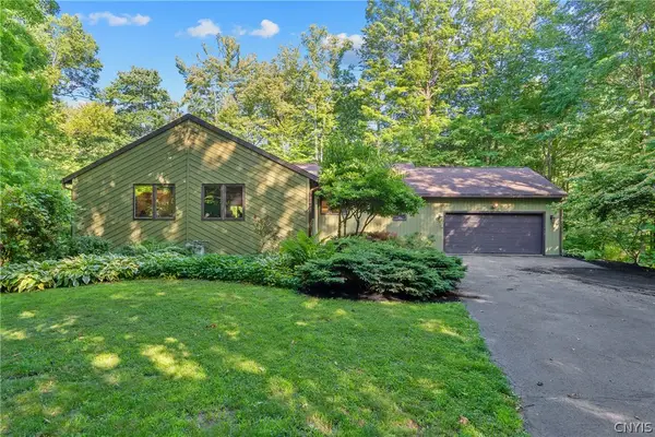 2424 Sourwood Drive, Phoenix, NY 13135