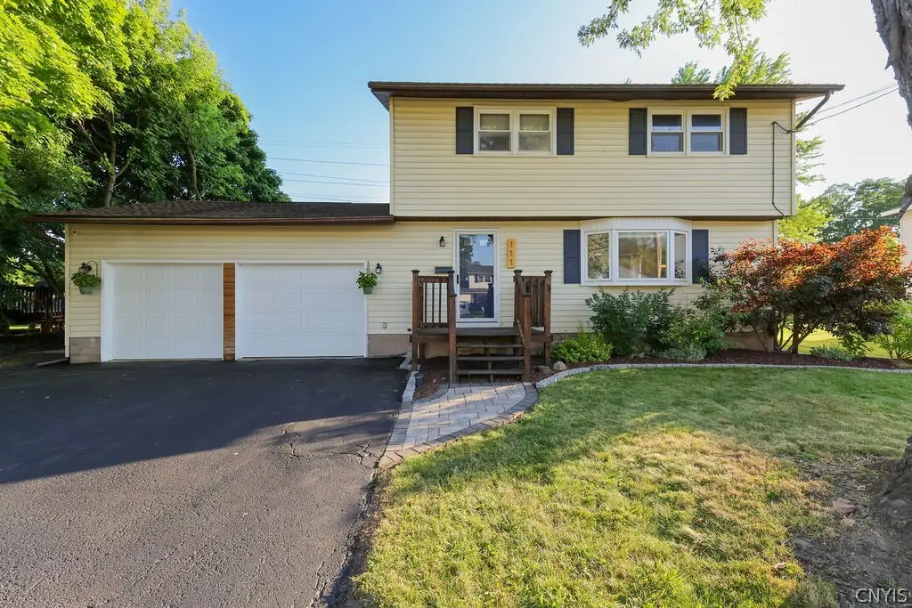 111 Longdon Lane, Syracuse, NY 13212 - #1