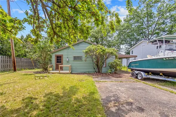 1 Riverside Dr, Pulaski, NY 13142