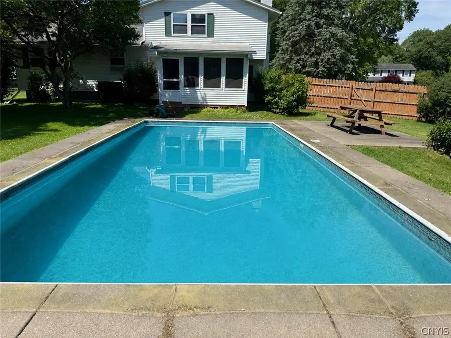 3929 Derby Dr, Syracuse, NY 13215 - #2