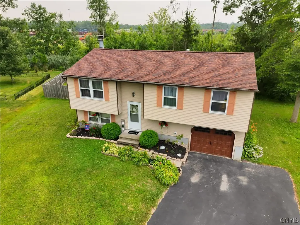 105 Winstead Circle, Minoa, NY 13116 - #1