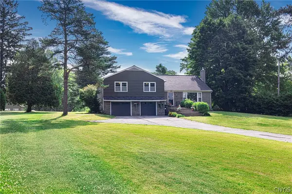 105 E Lake Street, Skaneateles, NY 13152