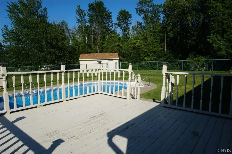 6113 Rossland Cir, Cicero, NY 13039 - #3