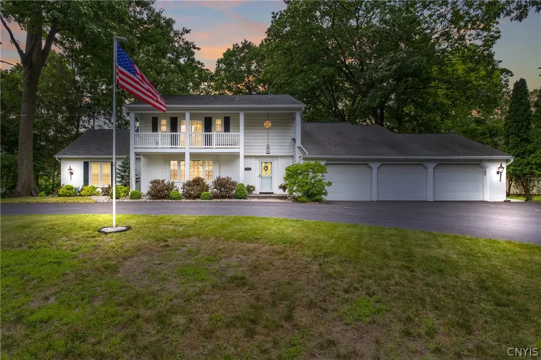111 Treeland Circle, Syracuse, NY 13219 - #1