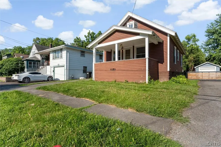 267 N Collingwood Avenue, Syracuse, NY 13206 - #2