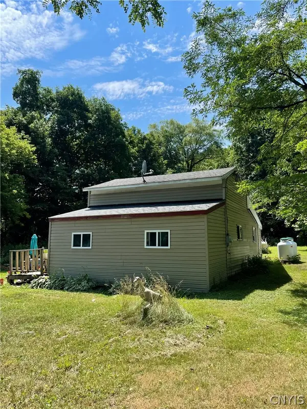7762 Perry Road, Baldwinsville, NY 13027