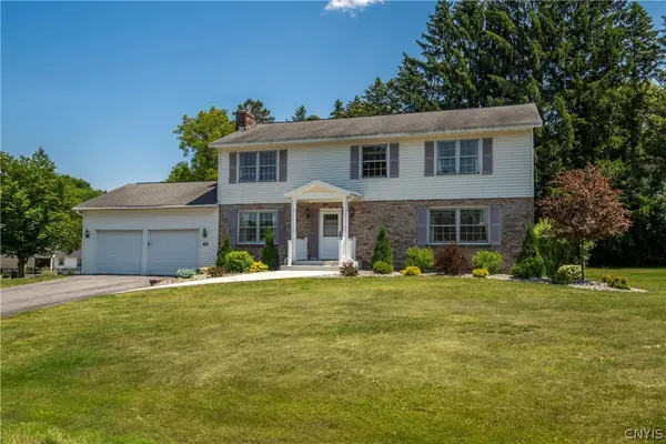 65 Woodberry Road, New Hartford, NY 13413