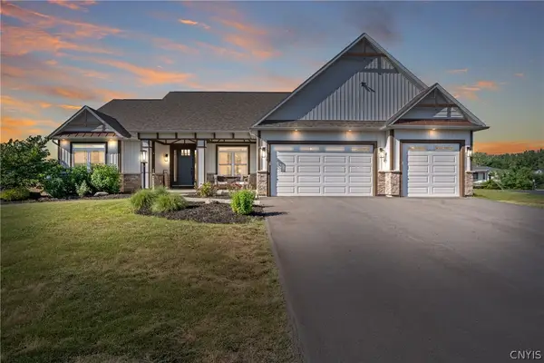 221 Lexi Lane, Baldwinsville, NY 13027