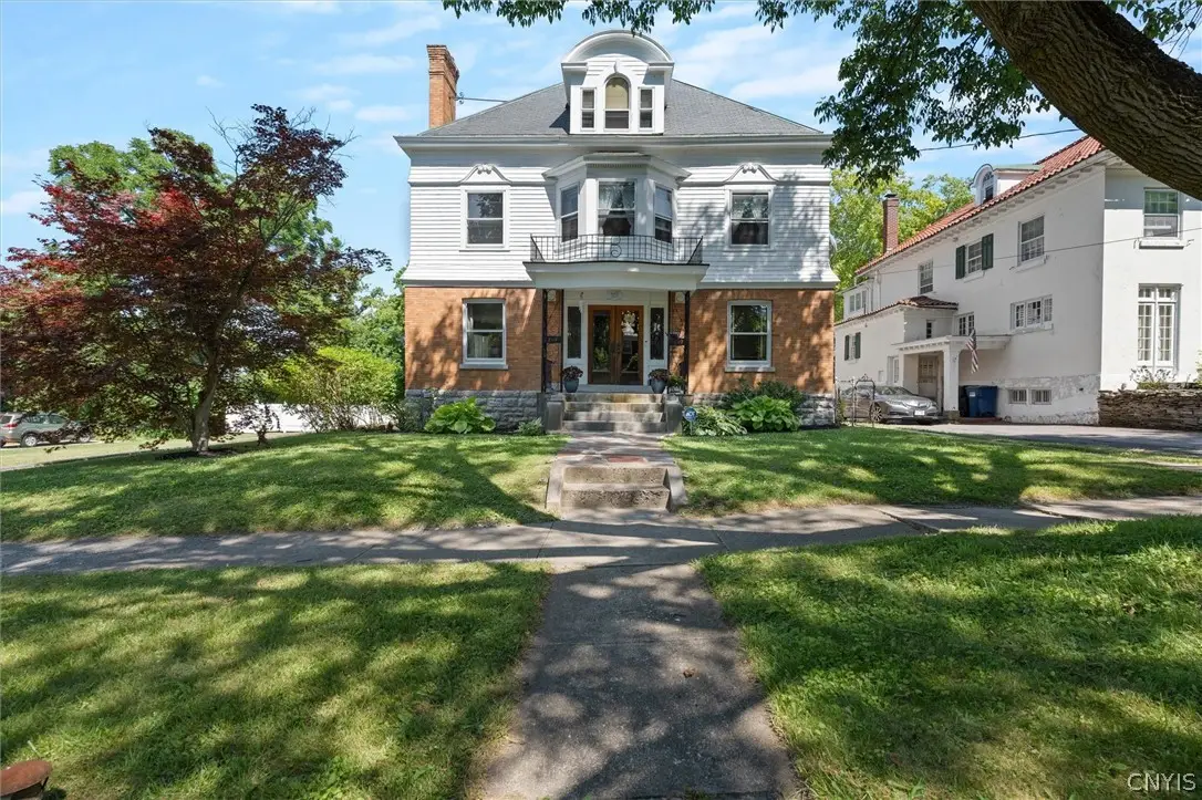 307 Summit Avenue, Syracuse, NY 13207 - #1